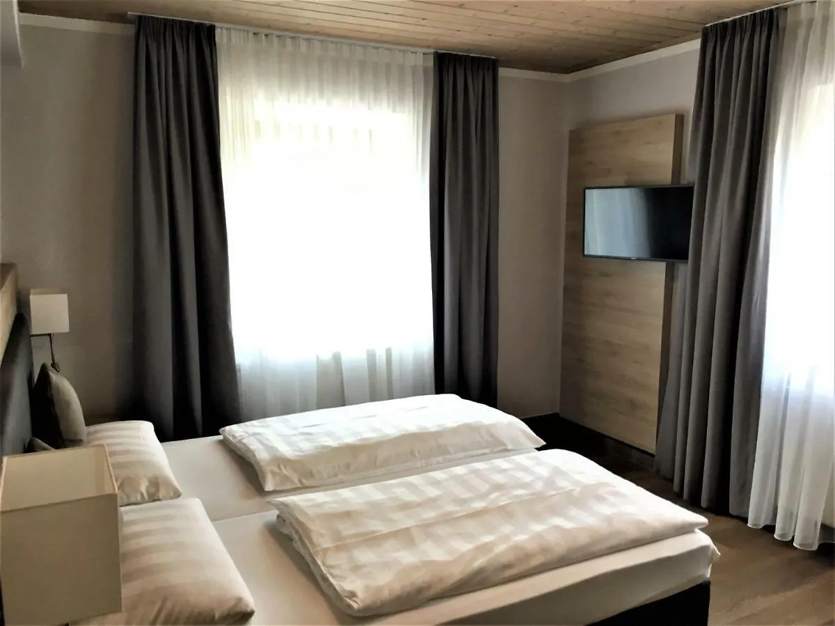 Eberl Hotel Pension Muenchen Feldmoching Tyskland