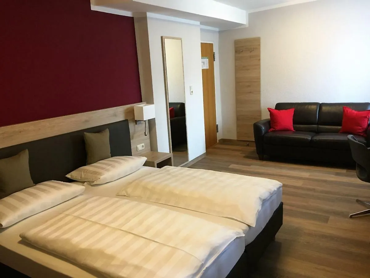 Eberl Hotel-Pension München Feldmoching Pensión Múnich
